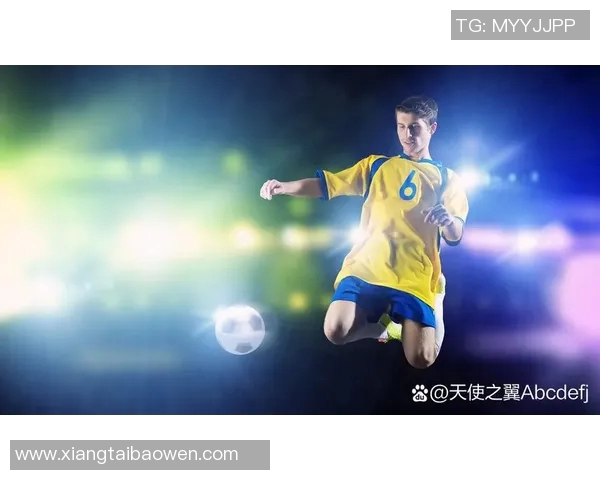 每天一足球明星：探索绿茵场上的传奇人物与他们的辉煌故事